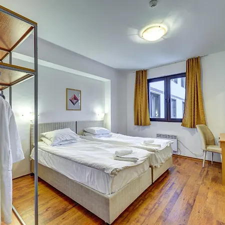 Ξενοδοχείο με διαμερίσματα Complex Silver Hills