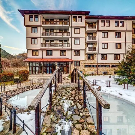 Aparthotel Complex Silver Hills 3*