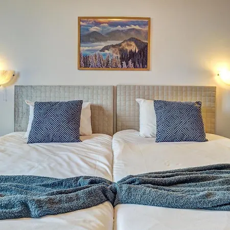 Complex Silver Hills Smolyan