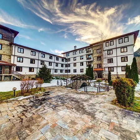 Ξενοδοχείο με διαμερίσματα Complex Silver Hills Σμόλιαν