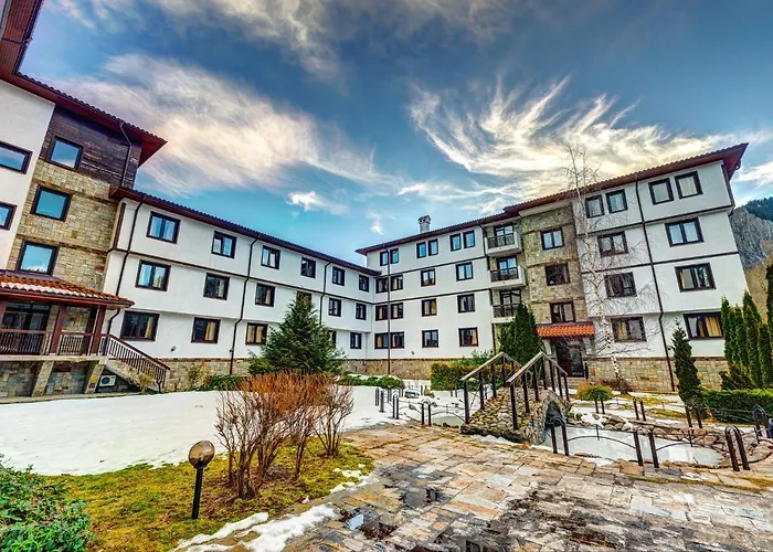 Complex Silver Hills Smolyan